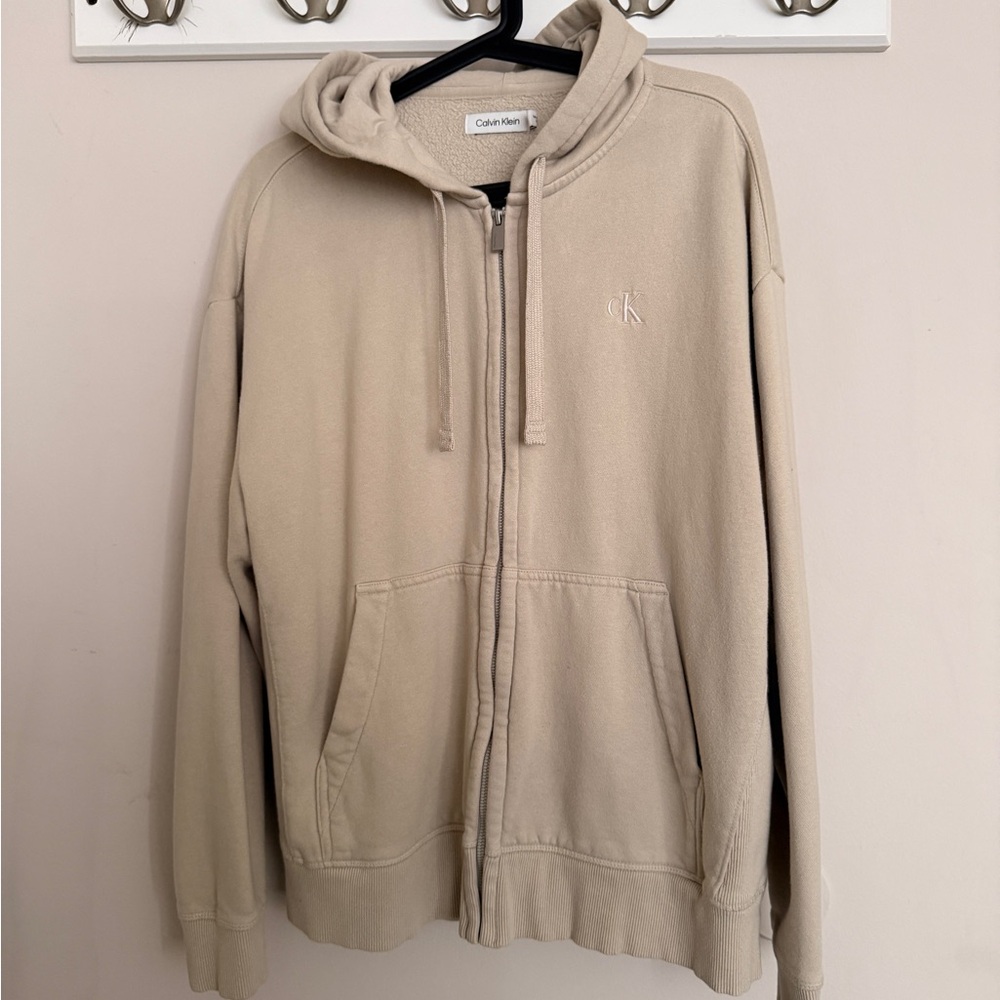 Calvin Klein Wen's Beige Zip-Up Sweater